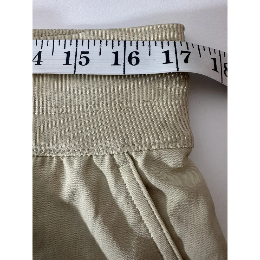 The North‎ Face Aphrodite Motion Shorts Women's Large Beige Pockets Atheisure - Picture 6 of 8